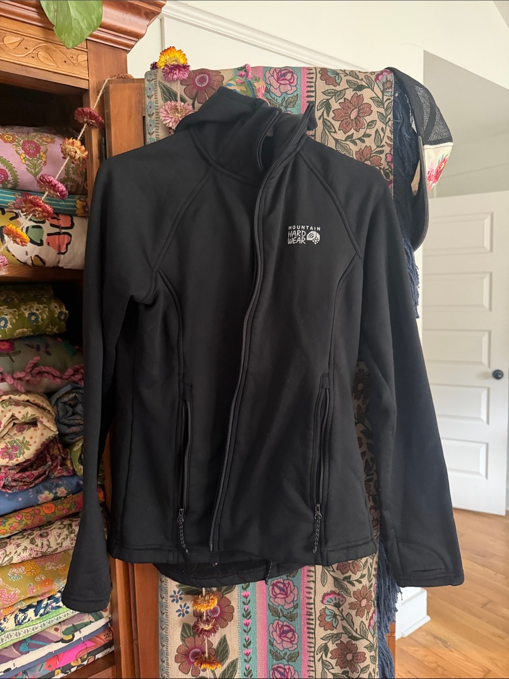 Mountain Hardwear Women's Black Softshell Jacket with Hood